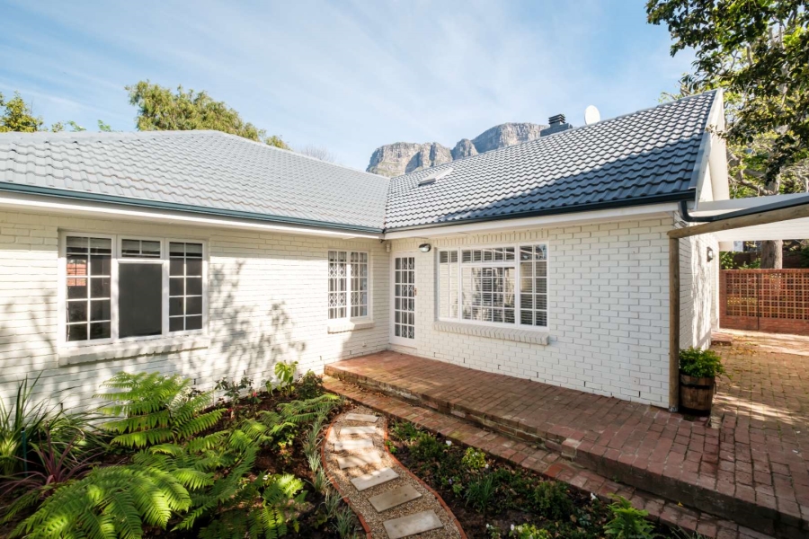 3 Bedroom Property for Sale in Newlands Western Cape